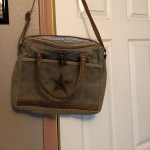 The Barrell Shack Josette bag